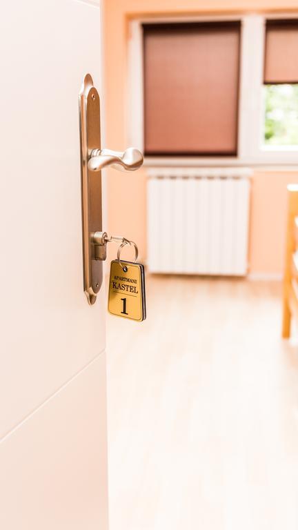 Apartmani Kastel バニャ・ルカ エクステリア 写真