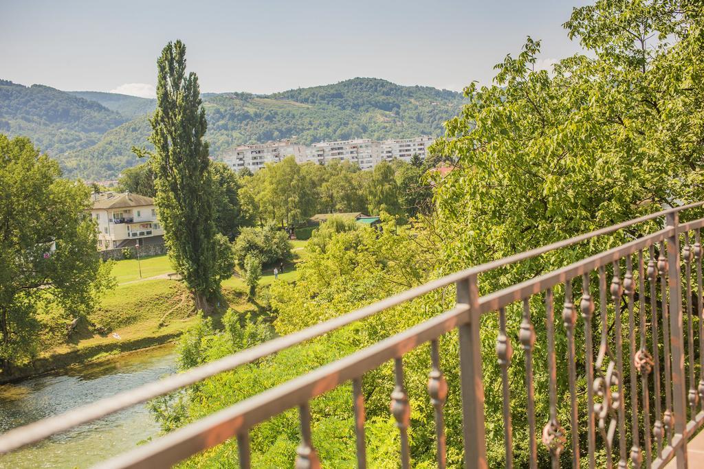 Apartmani Kastel バニャ・ルカ エクステリア 写真