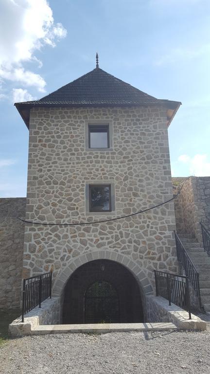 Apartmani Kastel バニャ・ルカ エクステリア 写真