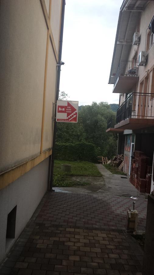 Apartmani Kastel バニャ・ルカ エクステリア 写真